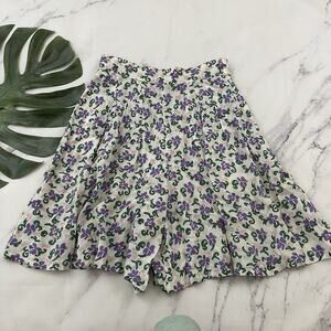 Rafferty Womens Vintage 90s Pleated Shorts Size 9 Purple White Floral Wide Mom